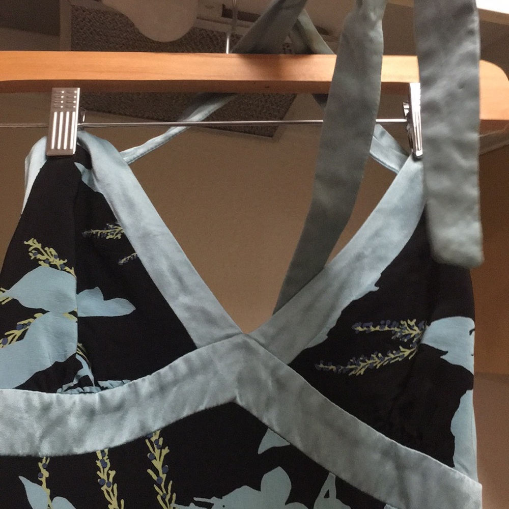Dress - Picture 2 of 5